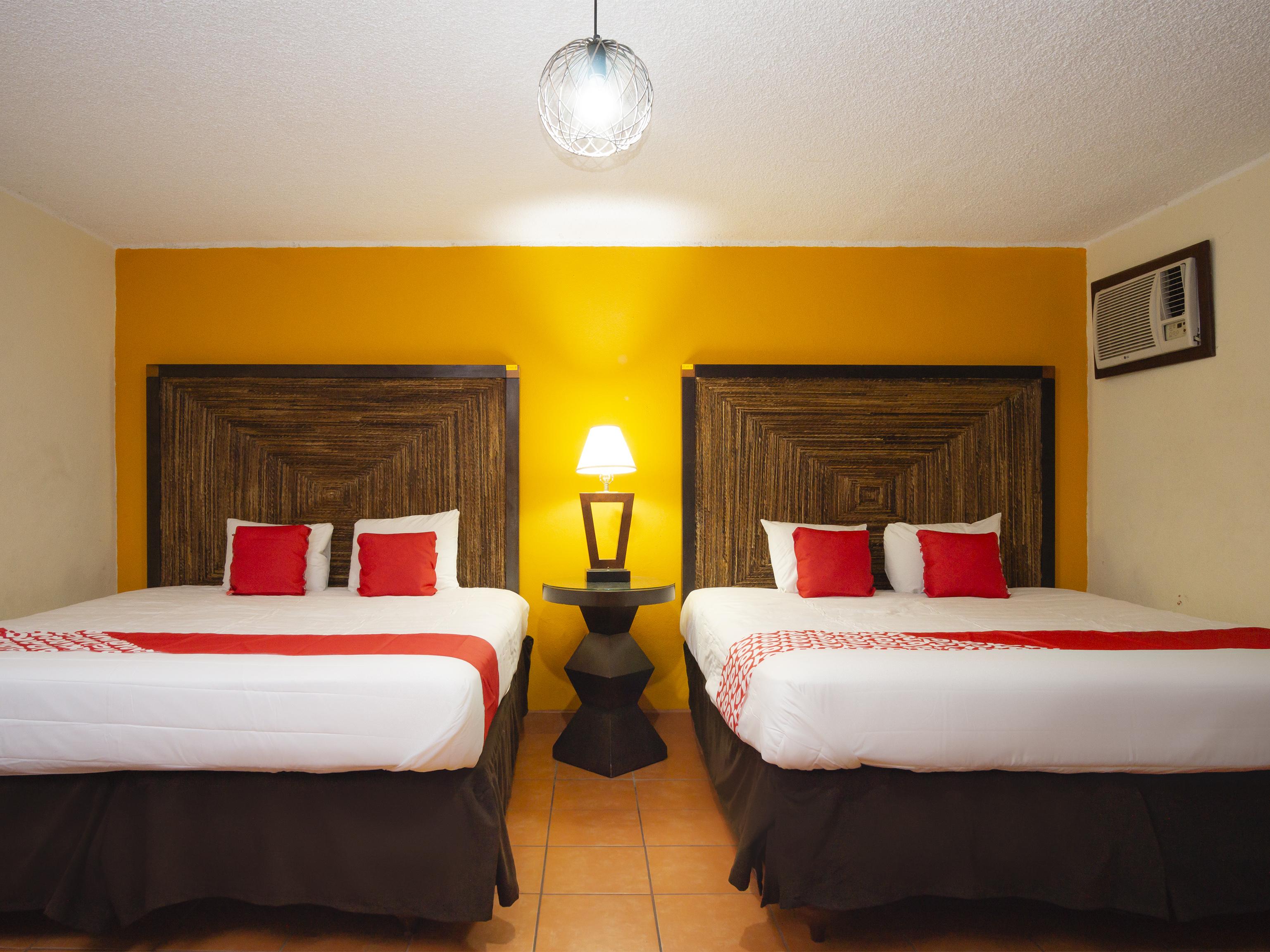 Oyo Hotel Hacienda Don Luis, Росарито Экстерьер фото A typical OYO hotel room in Mexico City