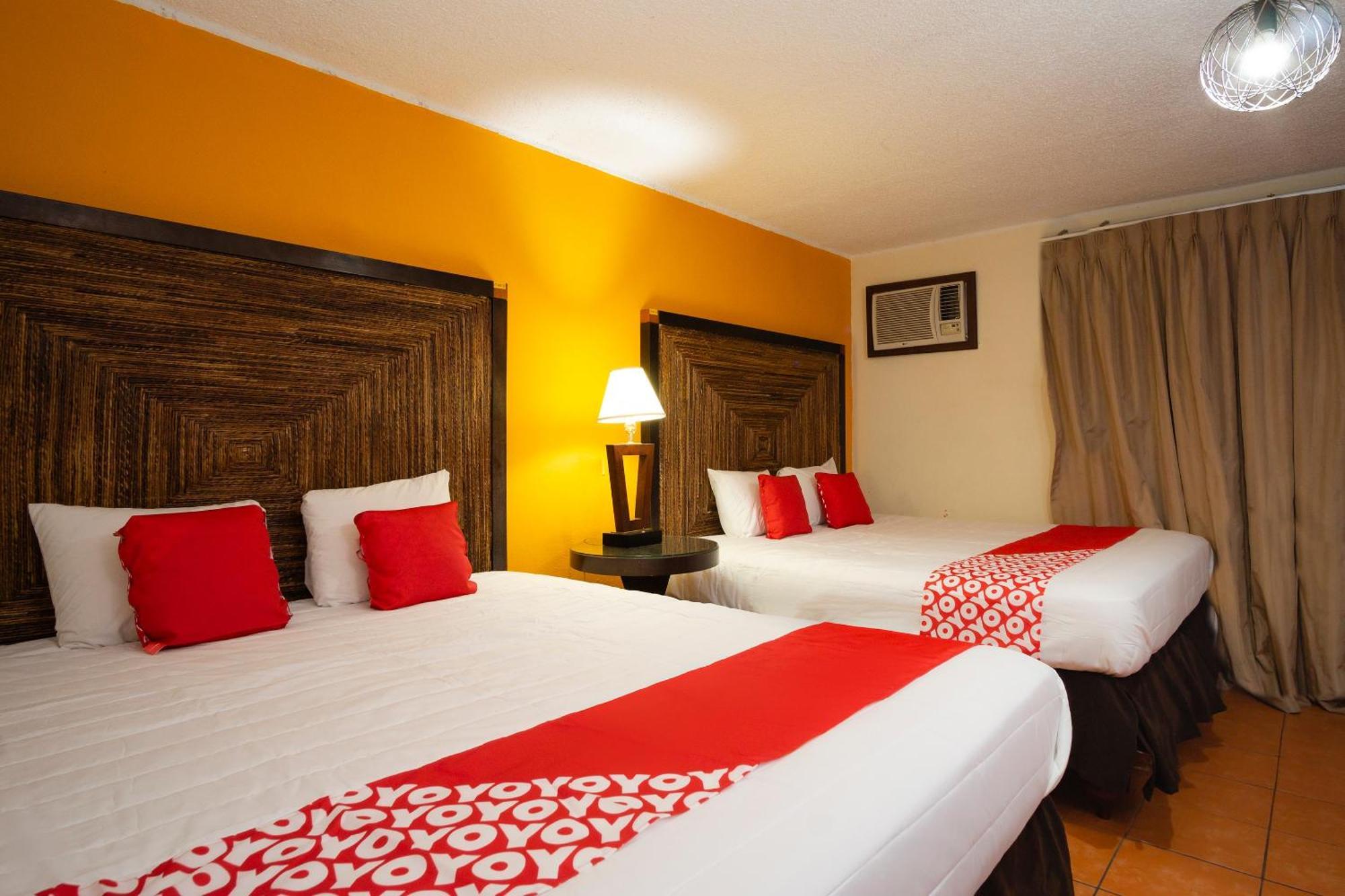 Oyo Hotel Hacienda Don Luis, Росарито Экстерьер фото A typical OYO hotel room in Mexico City