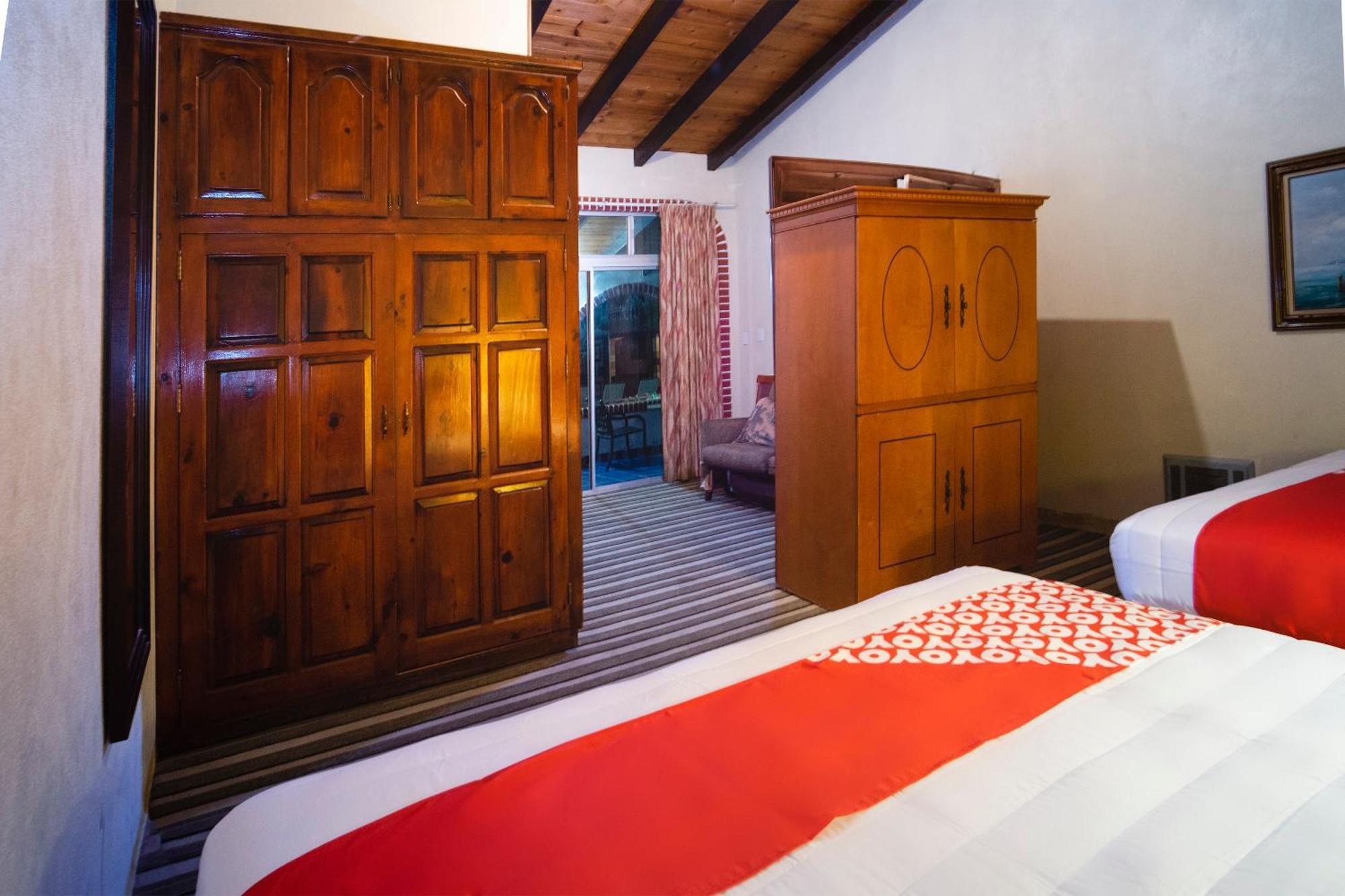 Oyo Hotel Hacienda Don Luis, Росарито Экстерьер фото A room at the hotel